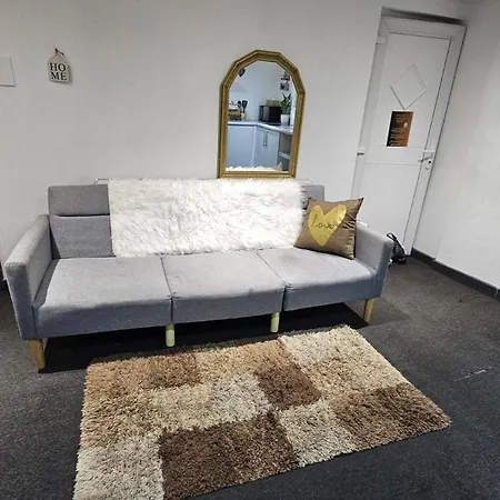 Beautiful En-suite In -lower Floor * Leeds (West Yorkshire)